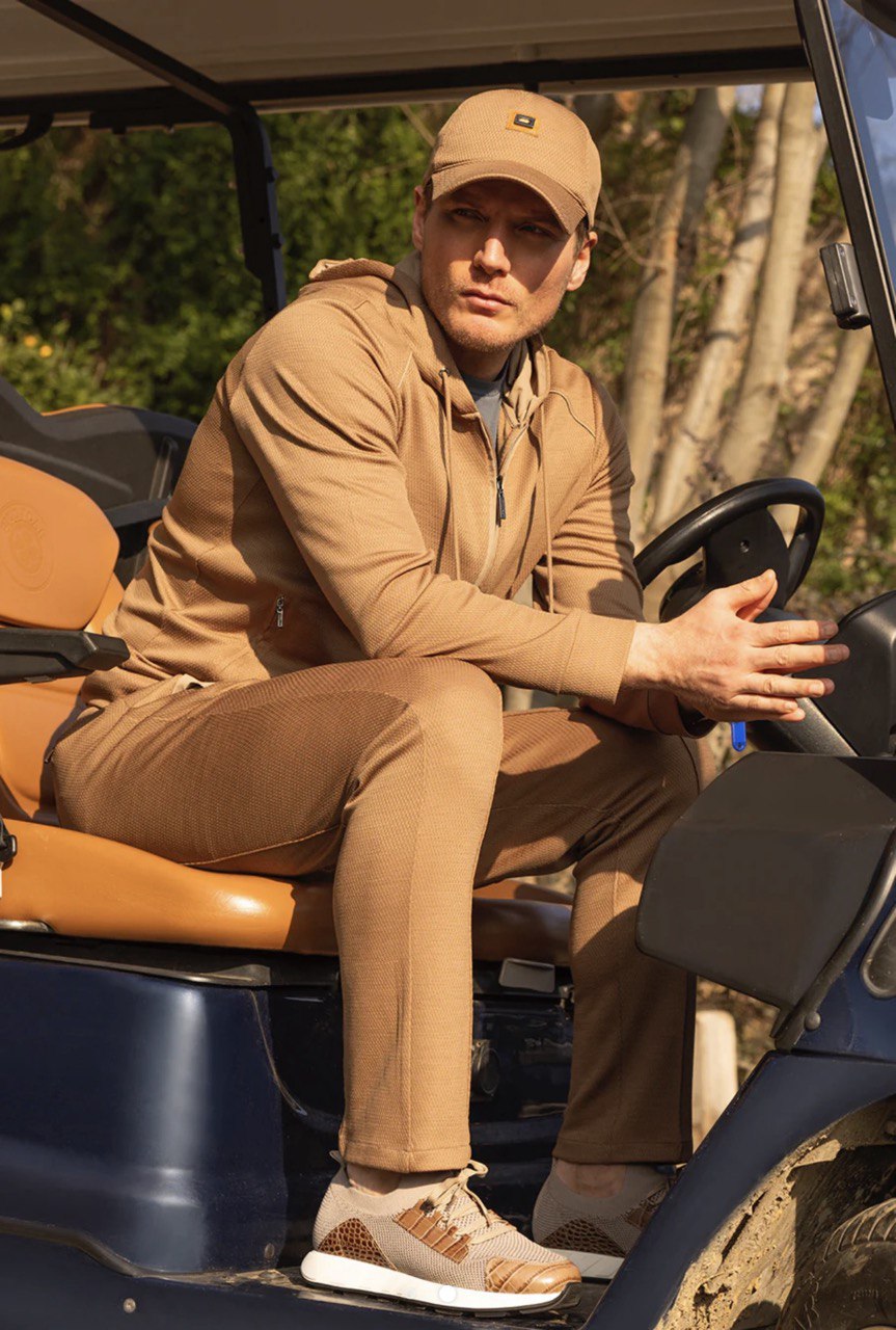 Костюм спортивный бежевый